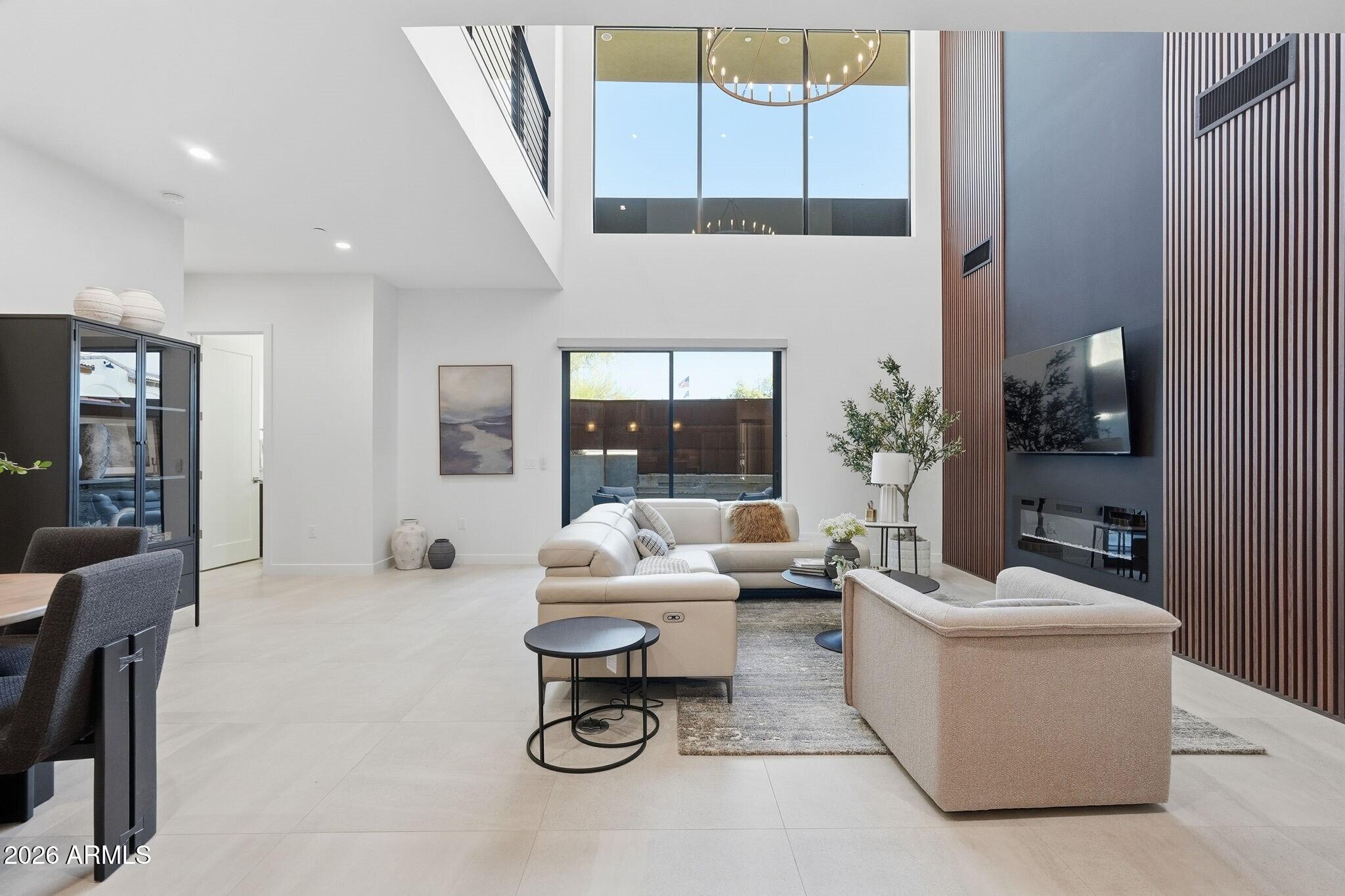 6525 E CAVE CREEK Road 201