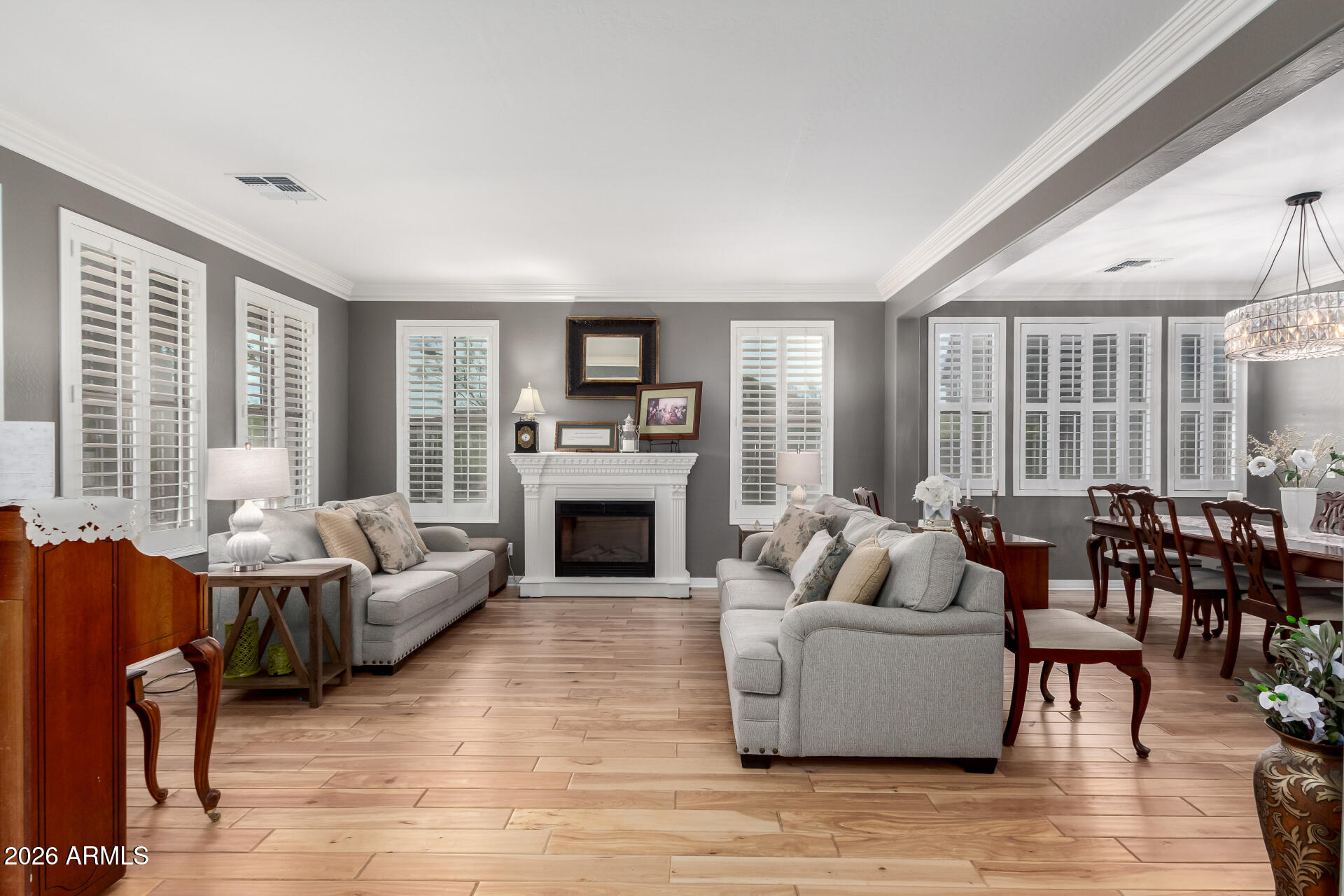 8374 W ROSEWOOD Lane