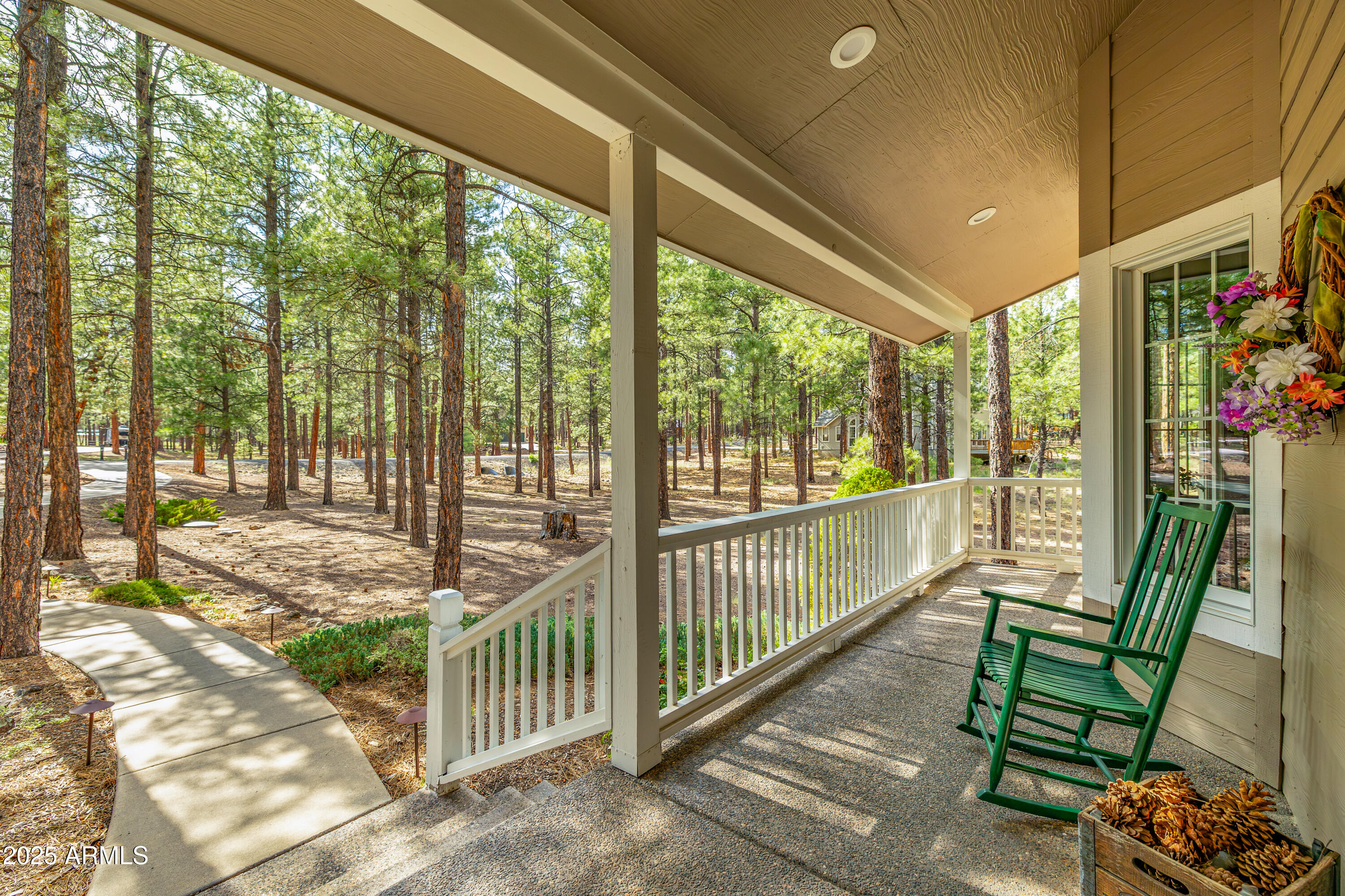3948 WESTWOOD Circle