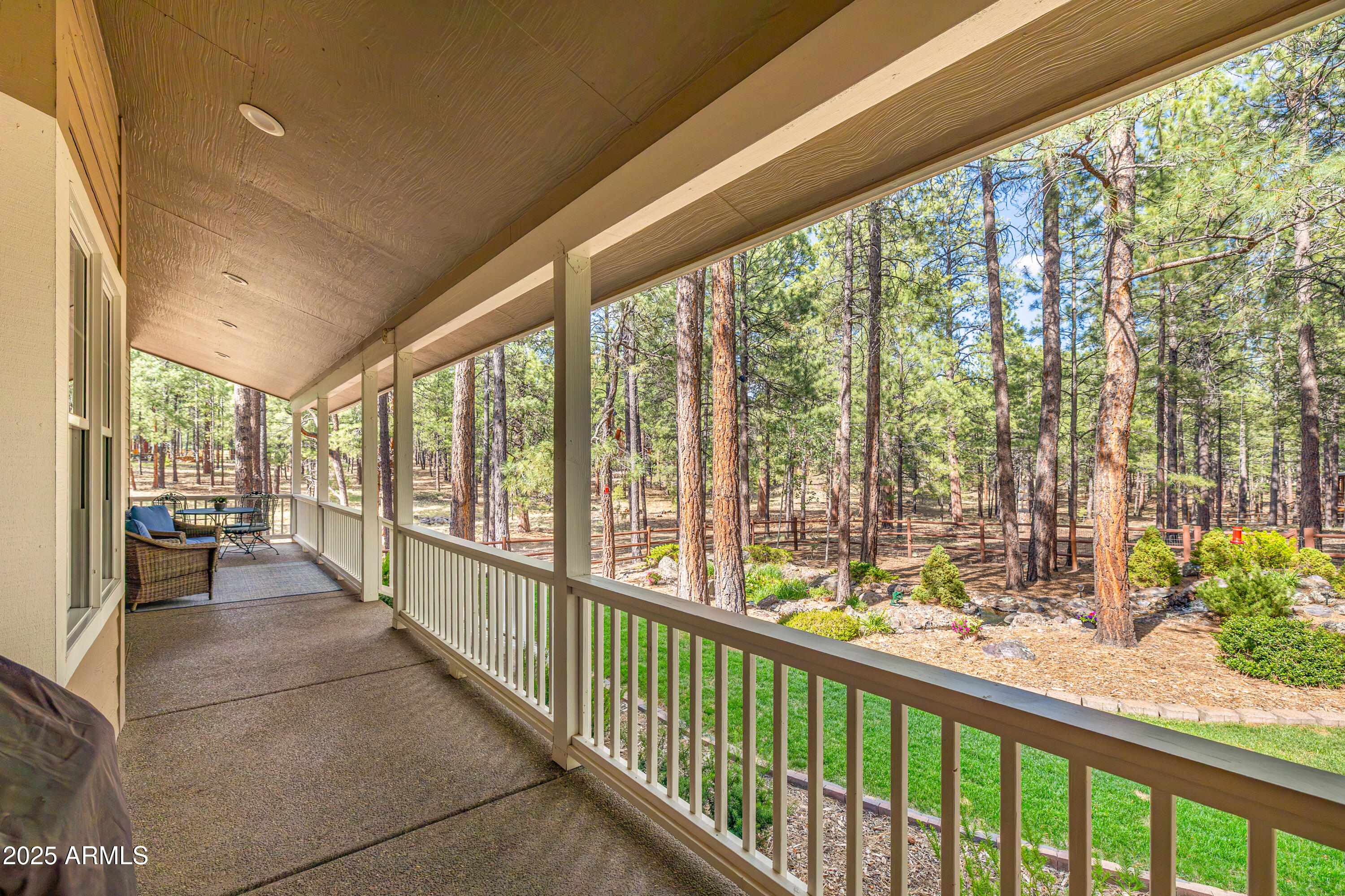 3948 WESTWOOD Circle