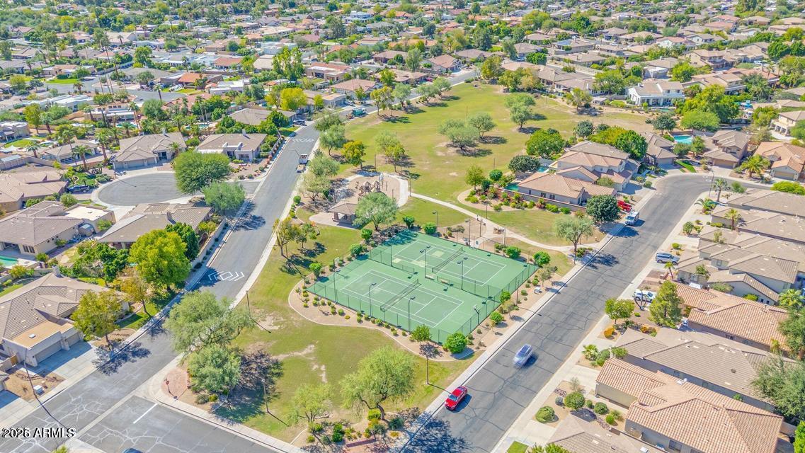 Properties 3 616 E KRISTA Way