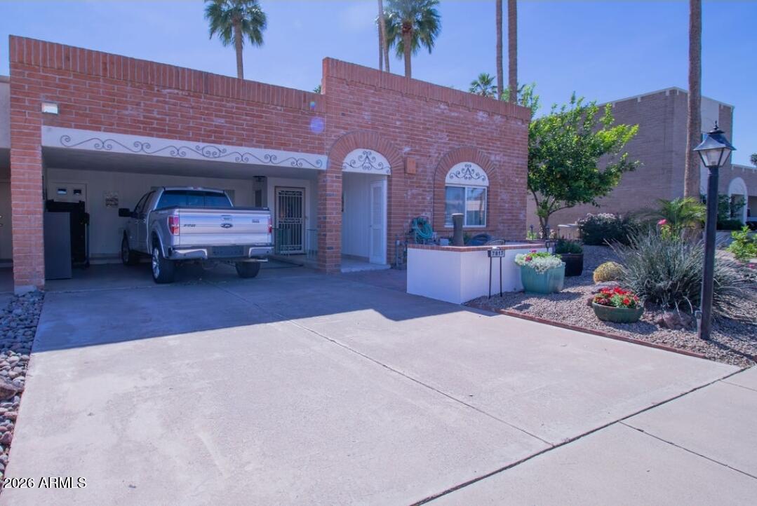 7817 E Mariposa Drive