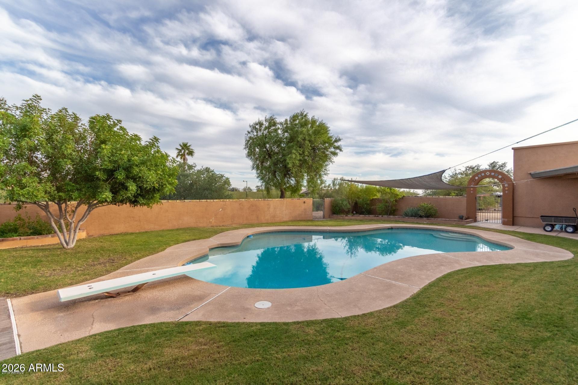 PARADISE HEIGHTS - Residential