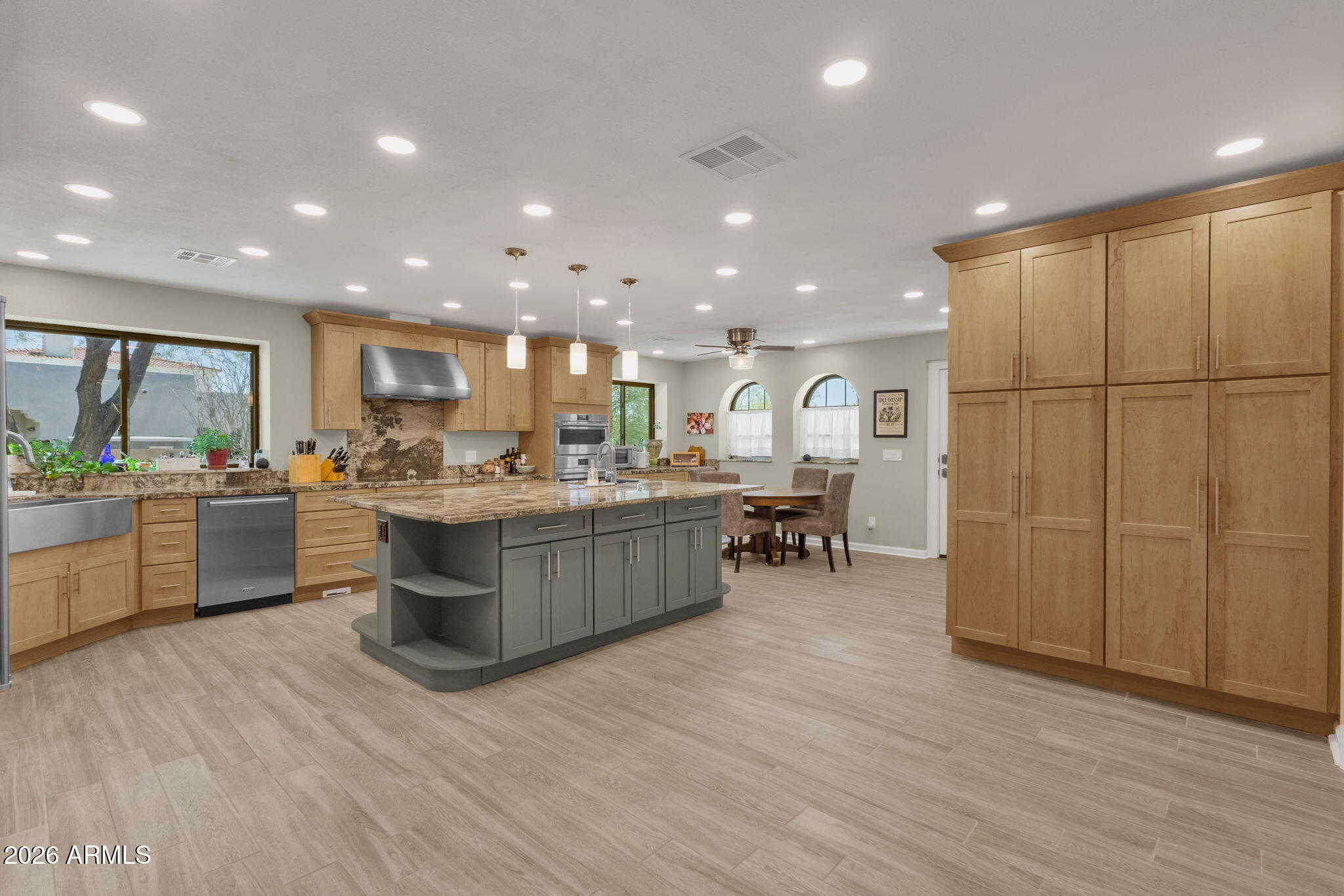 PARADISE HEIGHTS - Residential
