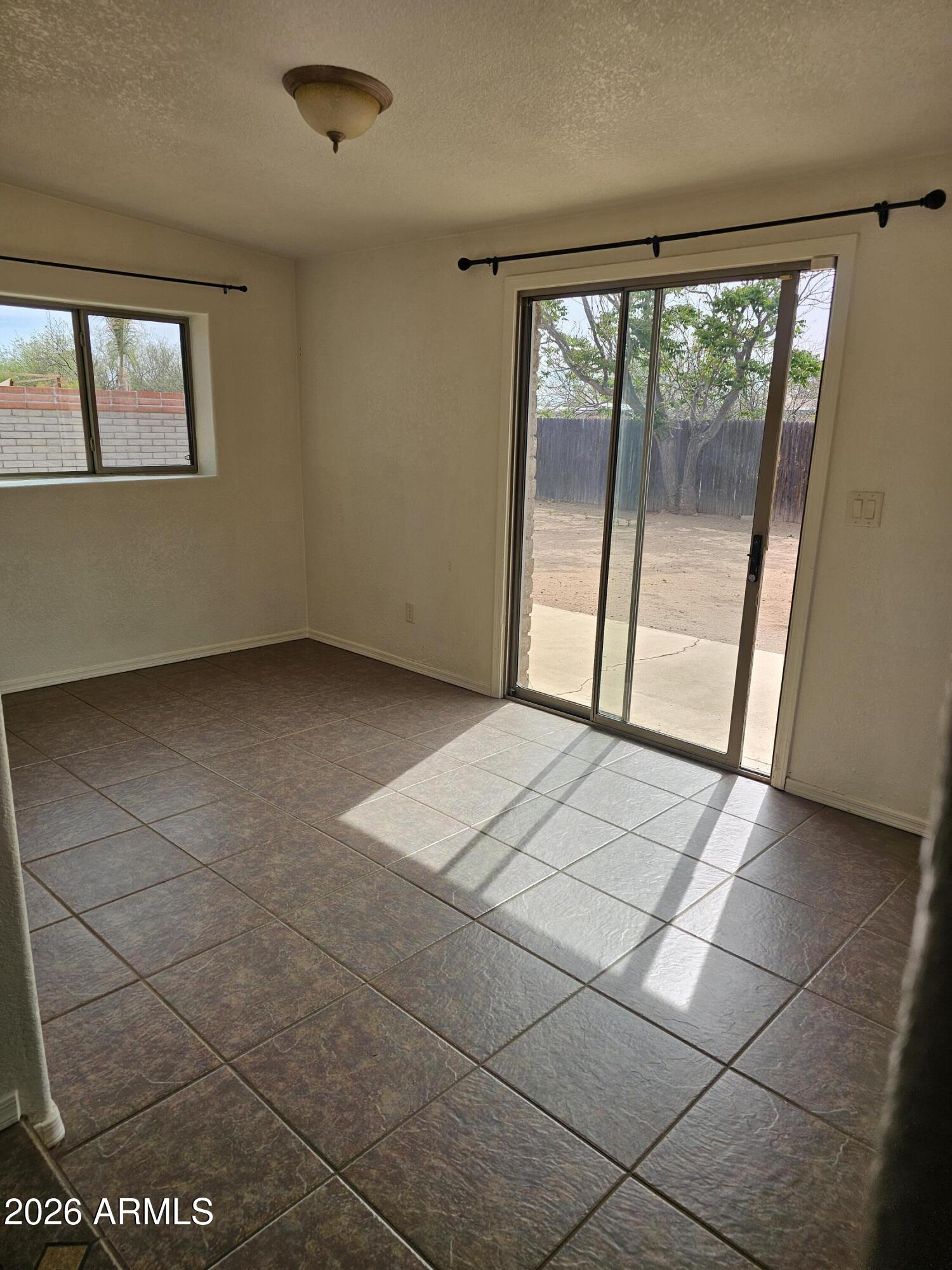 5018 E EVERGREEN Drive