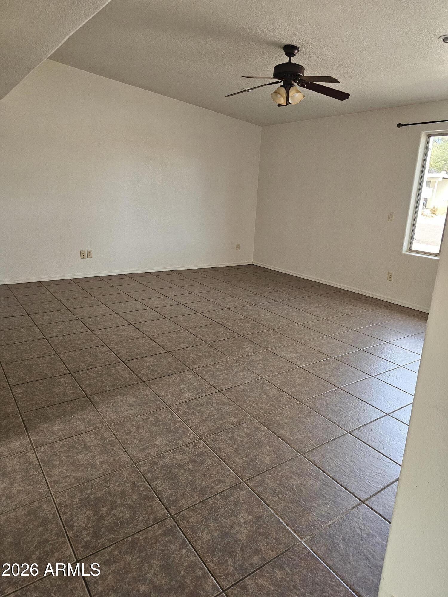 5018 E EVERGREEN Drive