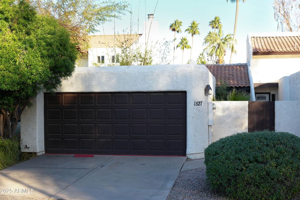 Photo of 1527 S River Drive, Tempe, AZ 85281 (MLS # 6960956)