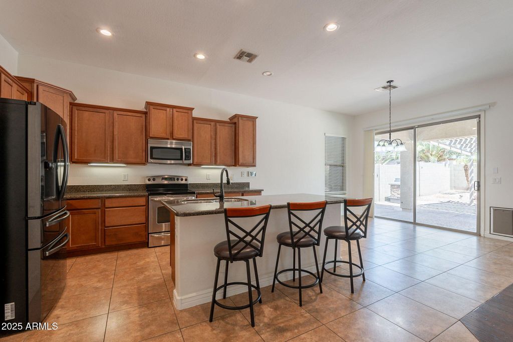 Photo of 266 W Blue Lagoon Drive, Casa Grande, AZ 85122 (MLS # 6897442)