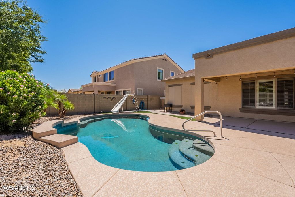 Photo of 266 W Blue Lagoon Drive, Casa Grande, AZ 85122 (MLS # 6897442)
