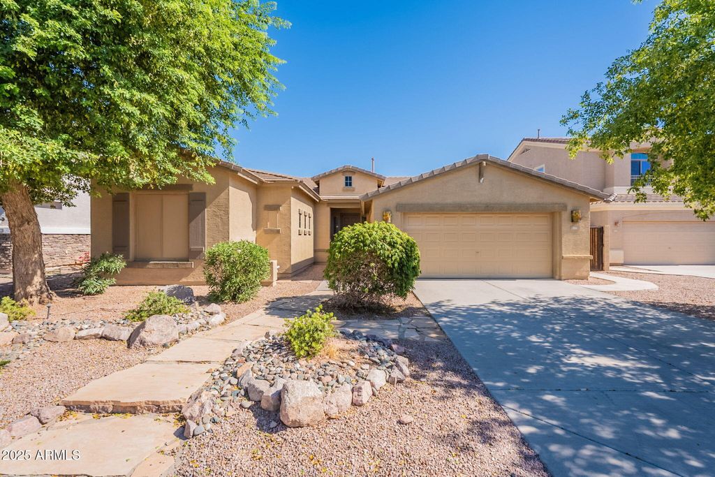 Photo of 266 W Blue Lagoon Drive, Casa Grande, AZ 85122 (MLS # 6897442)