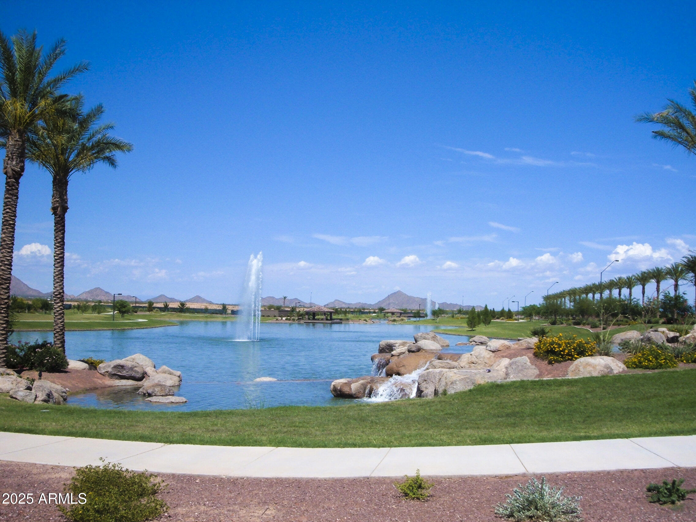 266 W BLUE LAGOON Drive