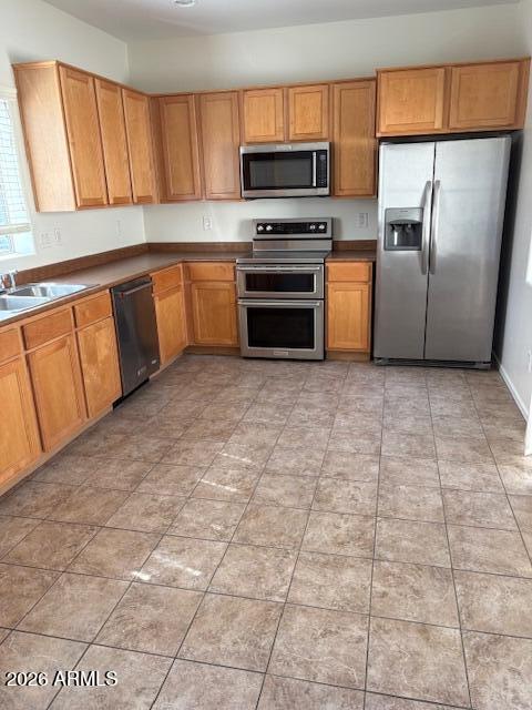 4698 E LAUREL Avenue