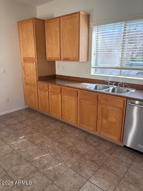 4698 E LAUREL Avenue