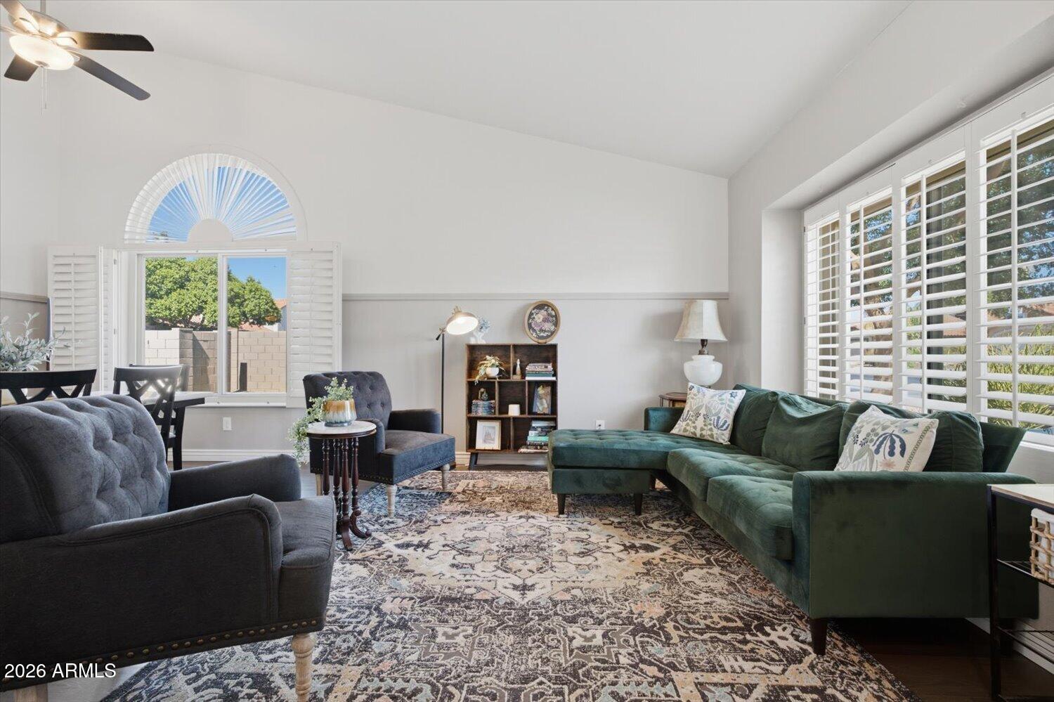 3414 E SEQUOIA Drive
