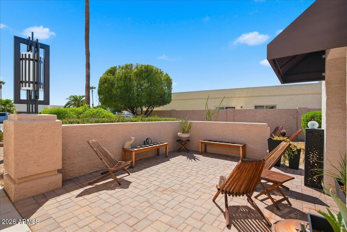 6608 E PHELPS Road E