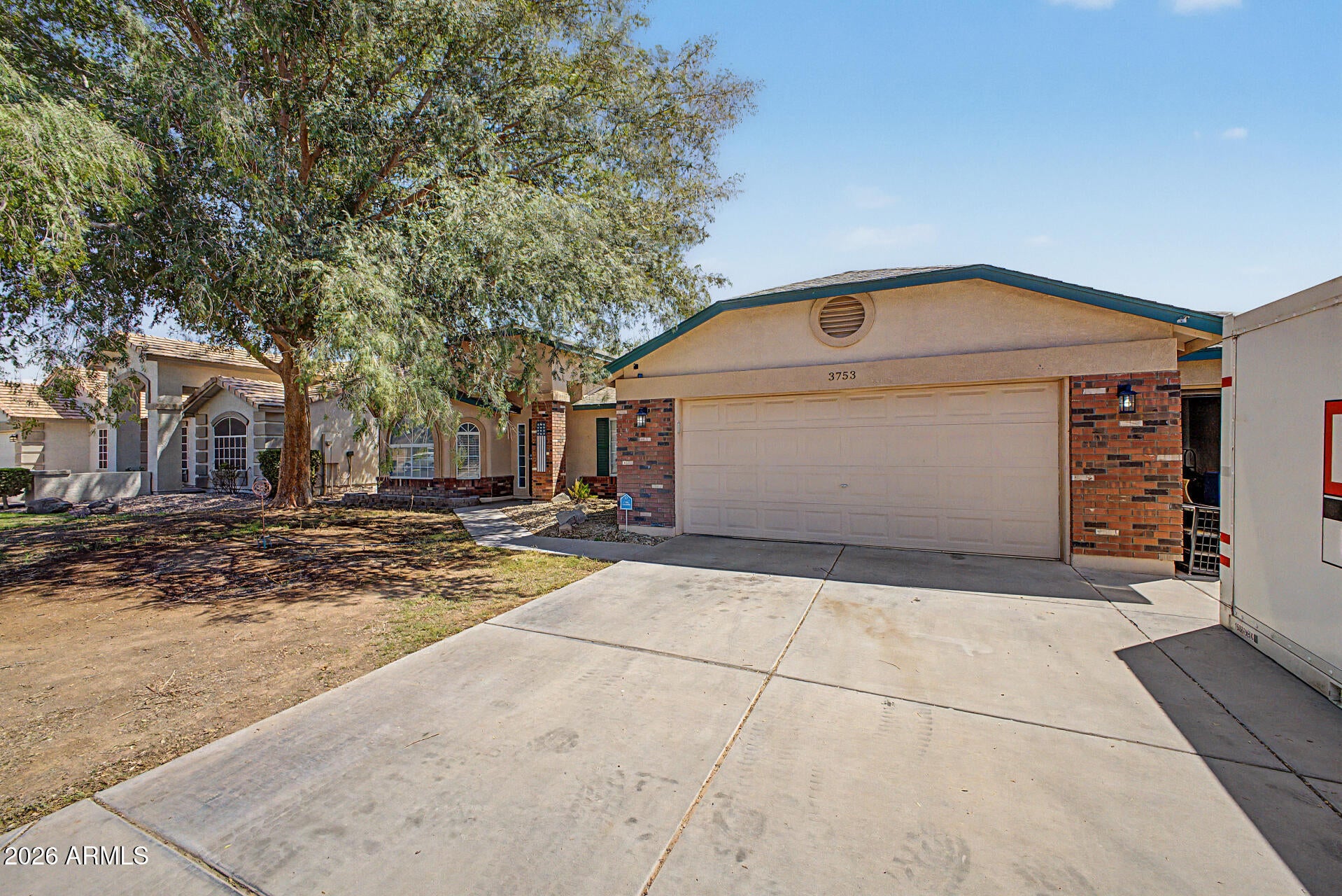 3753 E WHITEHALL Drive