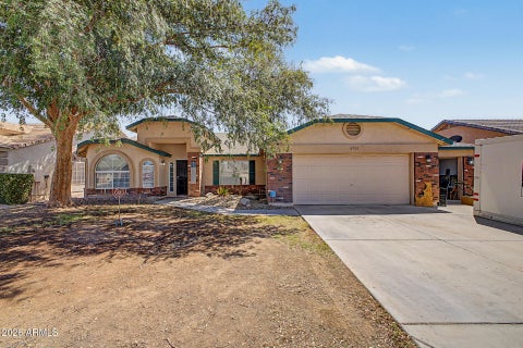 Property photo of 3753 E Whitehall Drive, San Tan Valley, AZ 85140