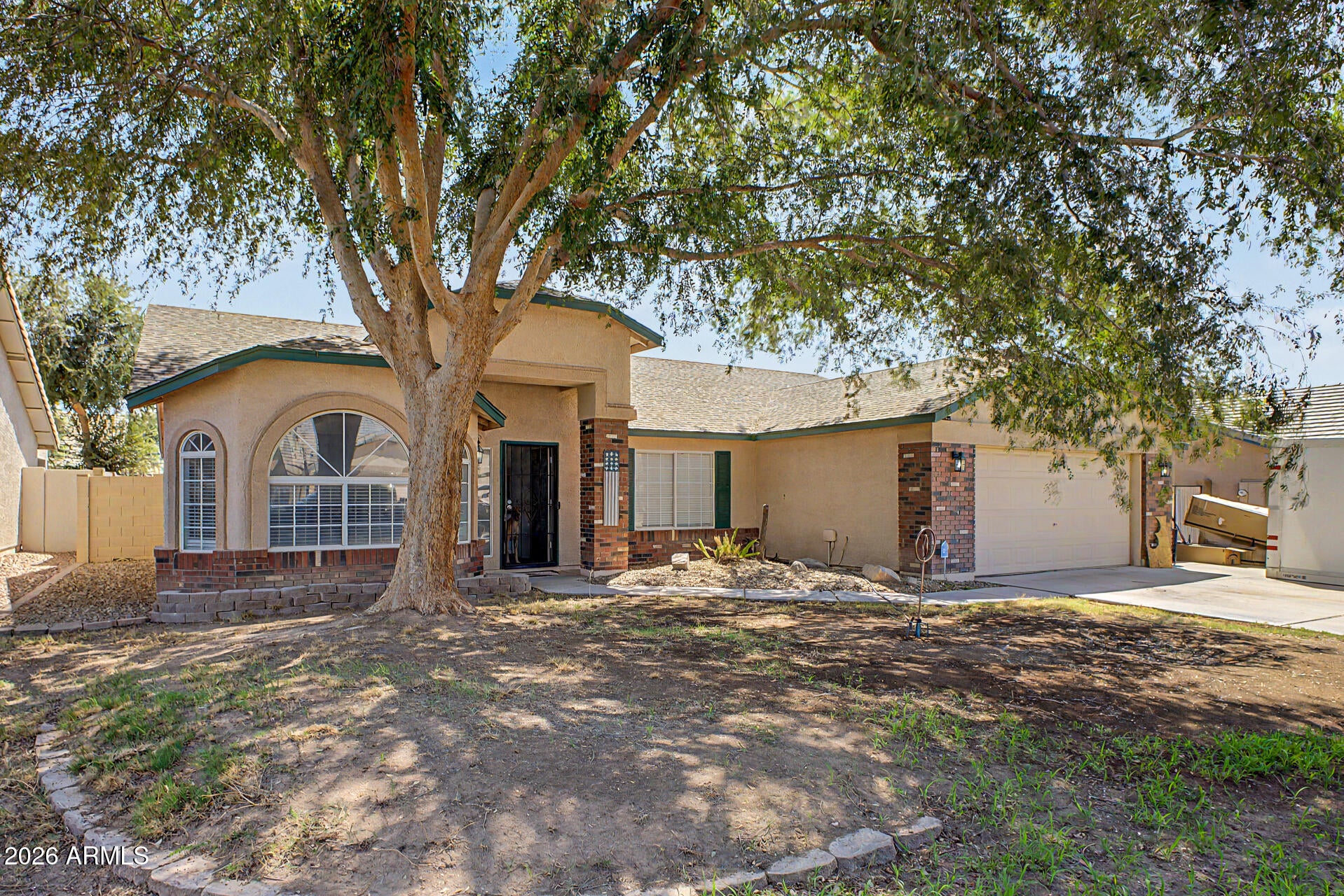 3753 E WHITEHALL Drive