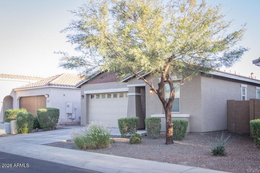 Photo of 9225 W Willow Bend Lane, Phoenix, AZ 85037 (MLS # 7001409)