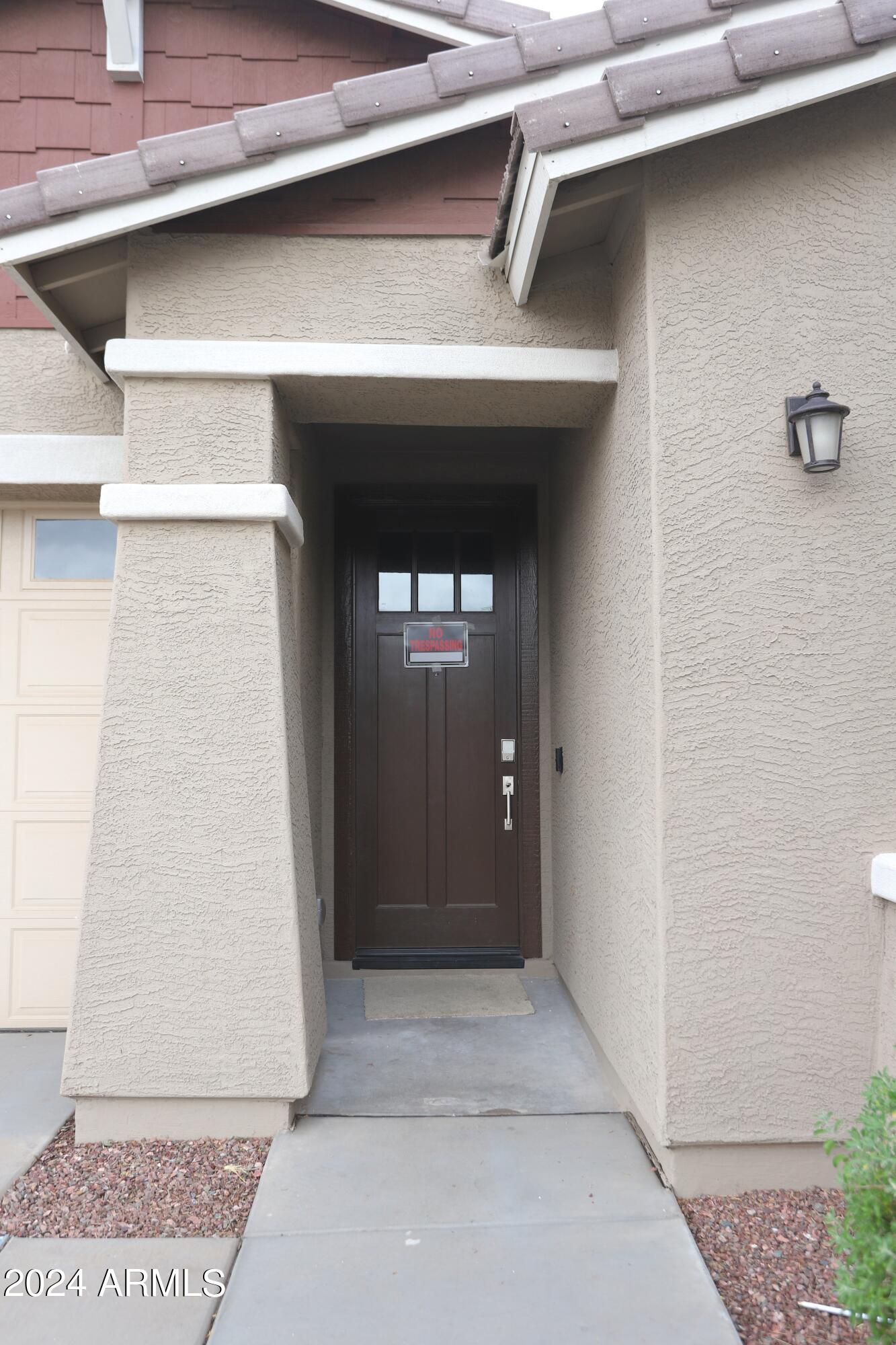 9225 W WILLOW BEND Lane