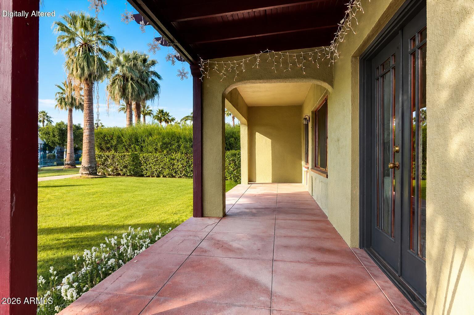 922 W WILLETTA Street