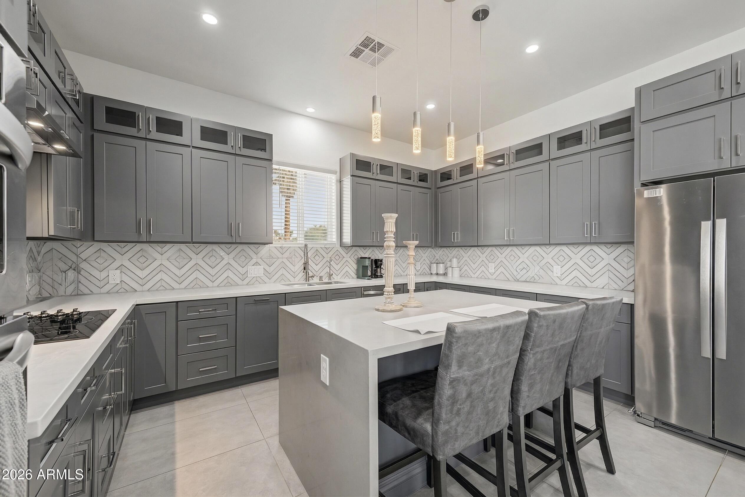 1344 E POLK Street B