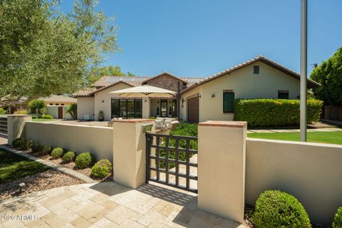 Photo of 4029 N 57th Place, Phoenix, AZ 85018 (MLS # 7041119)