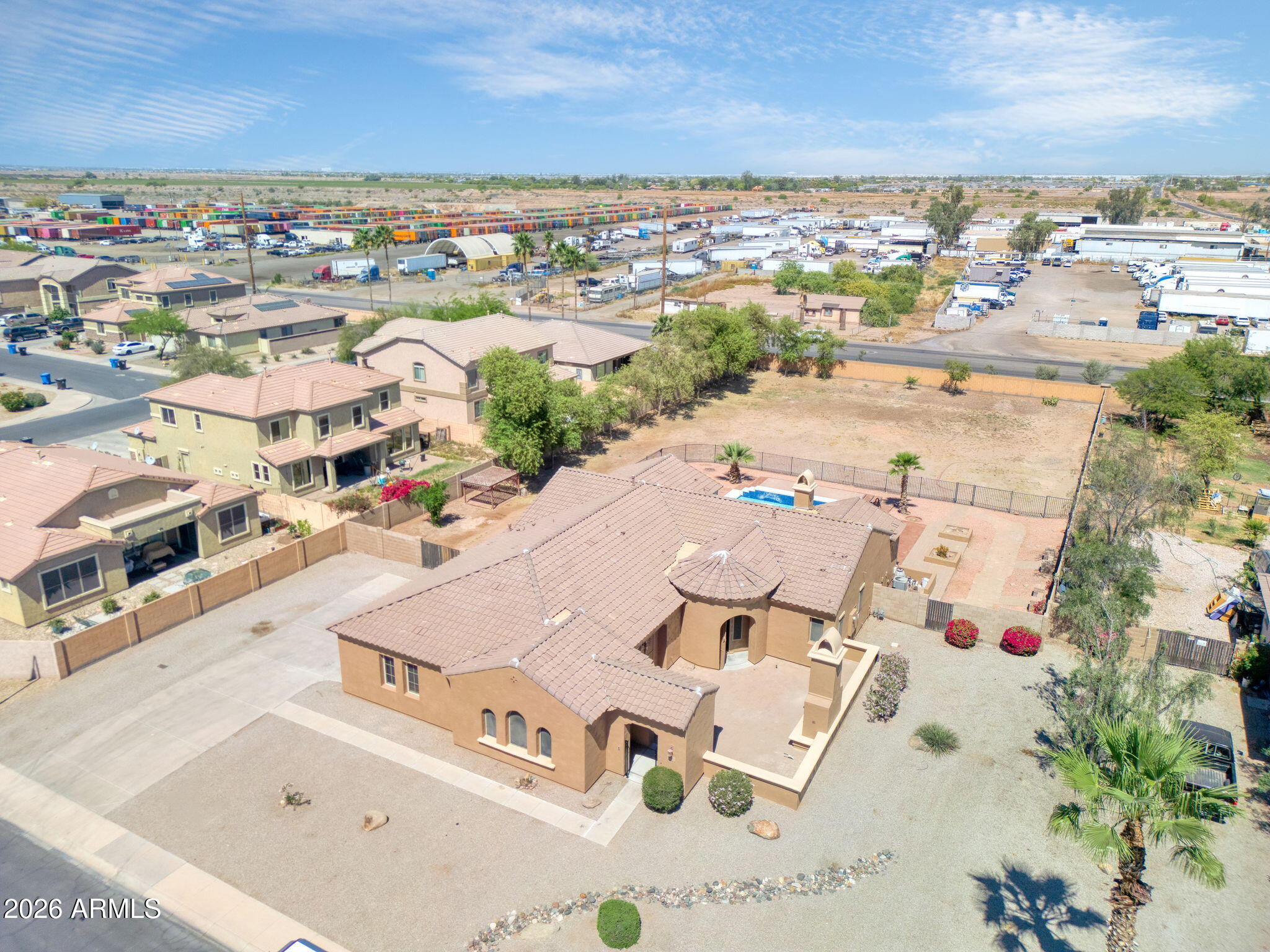 6712 W Pleasant Lane