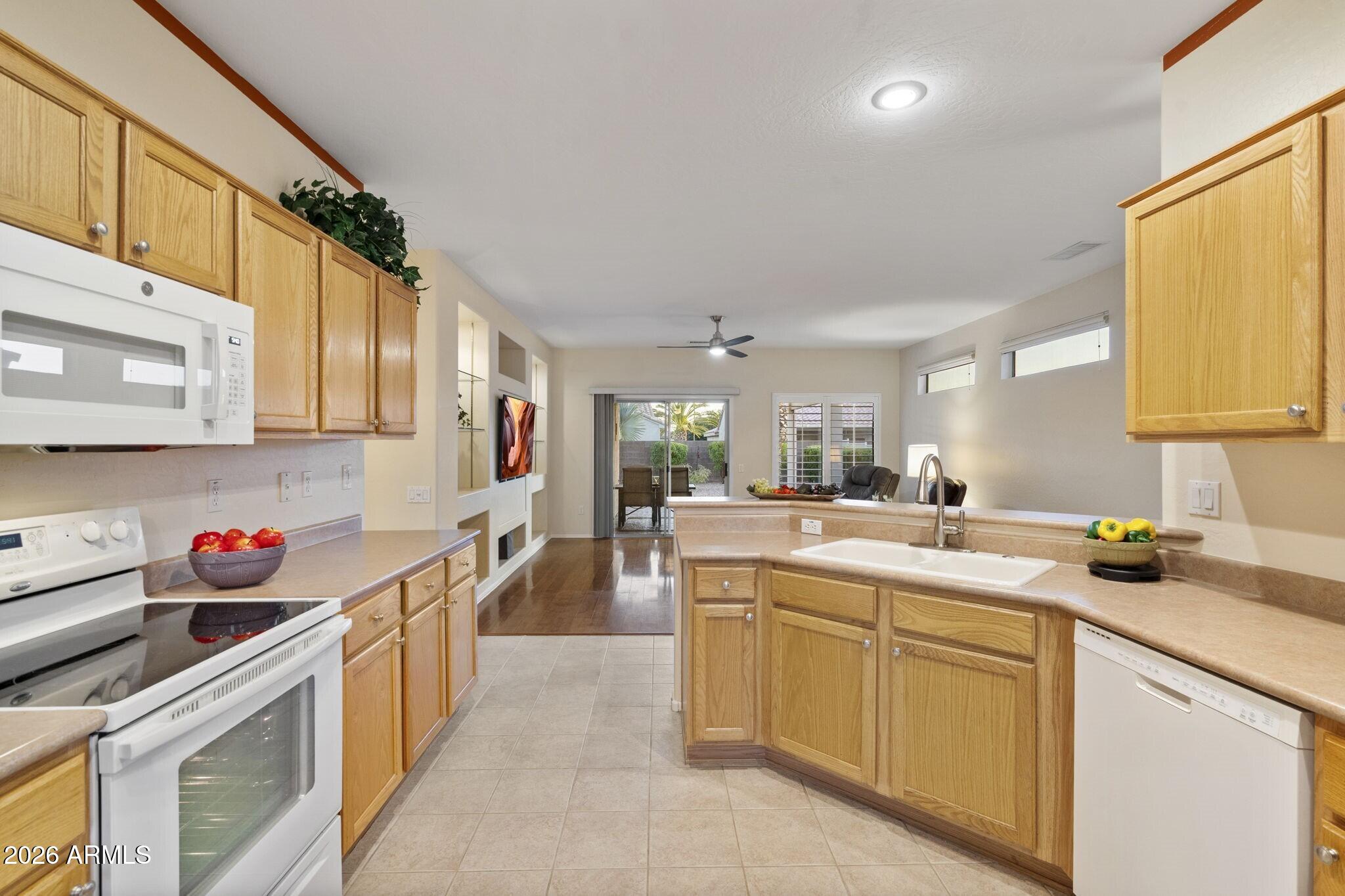 15775 W ARROWHEAD Drive