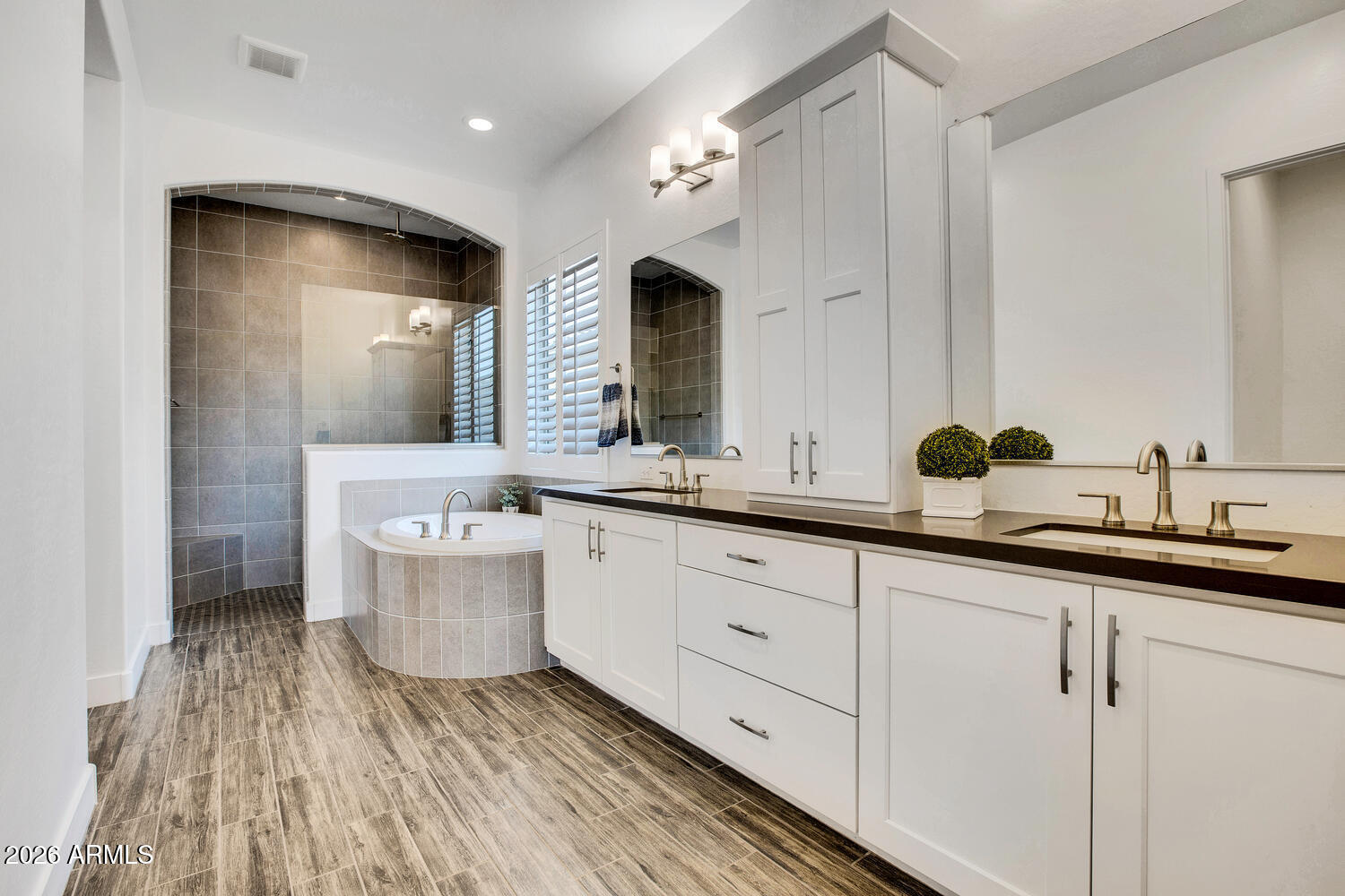 VERRADO HIGHLANDS DISTRICT PHASE 1 - Residential
