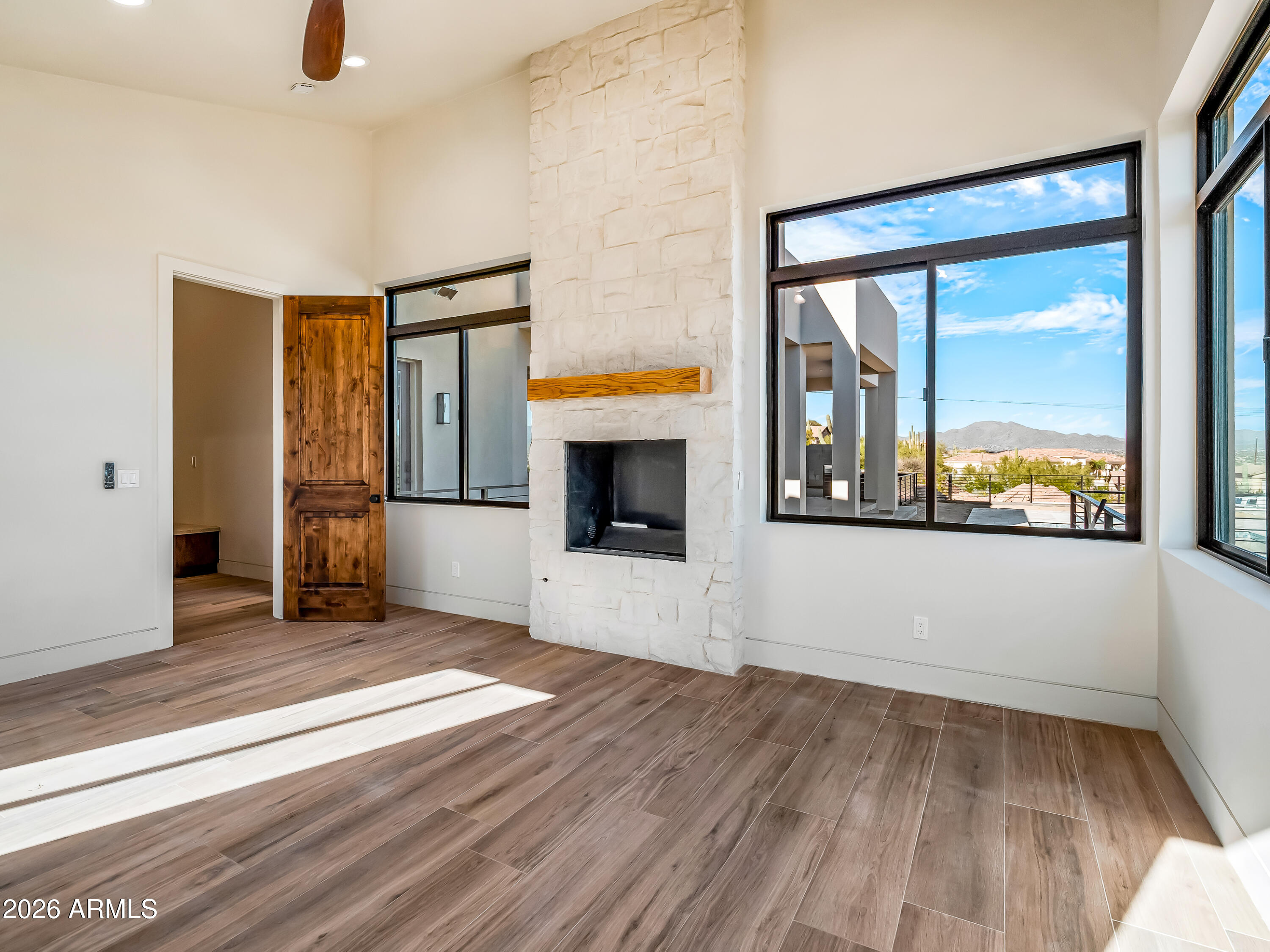 1730 W SENTINEL ROCK Road