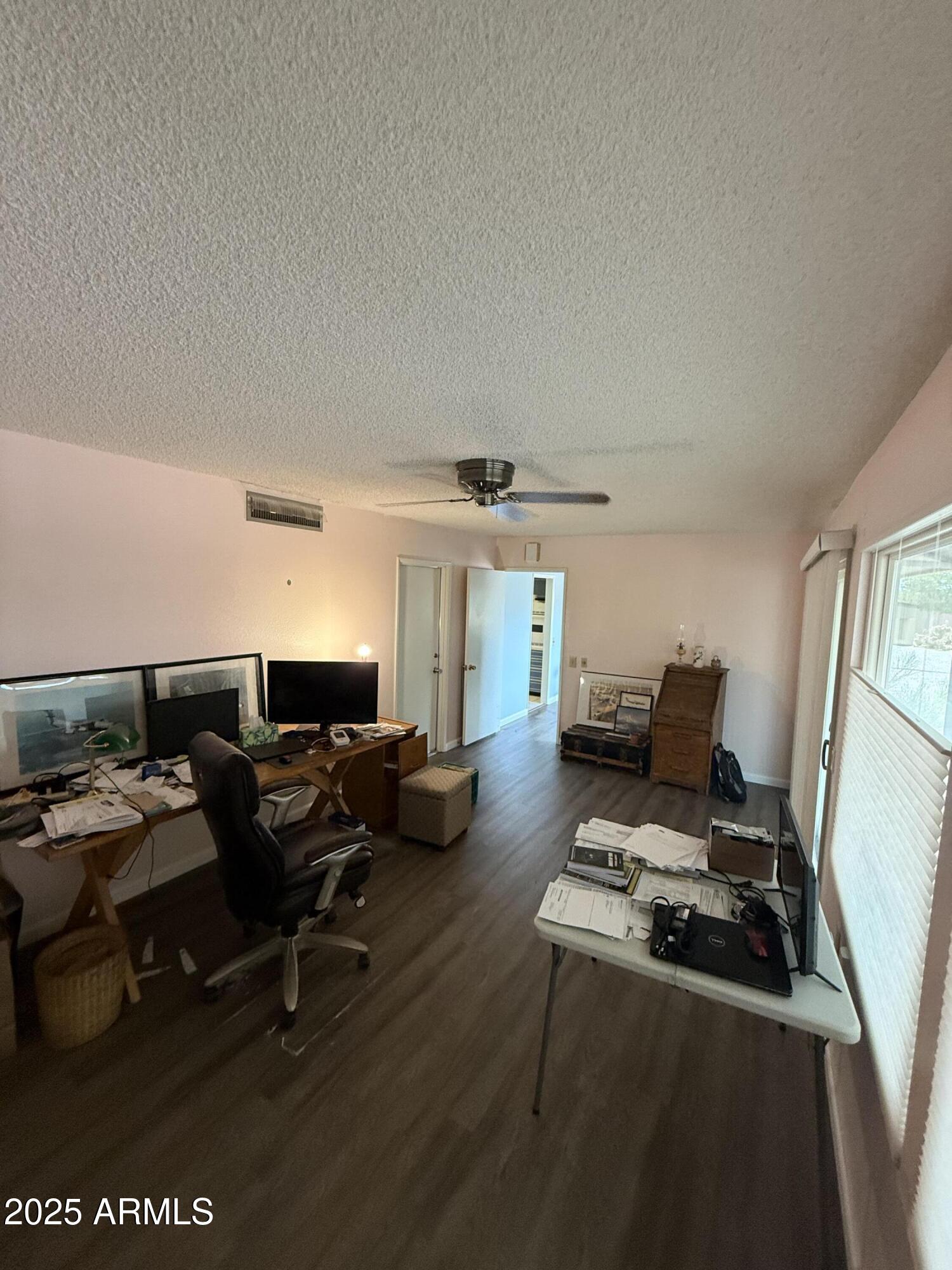 9445 W ROLLING HILLS Drive