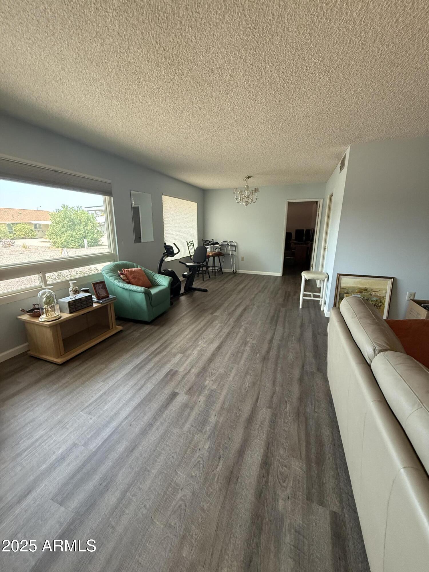 9445 W ROLLING HILLS Drive