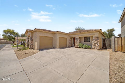 Property photo of 890 E Christine Place, Chandler, AZ 85225
