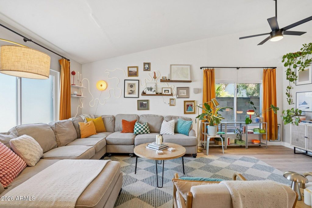 Photo of 1131 N Pebble Beach Drive, Gilbert, AZ 85234 (MLS # 6997570)