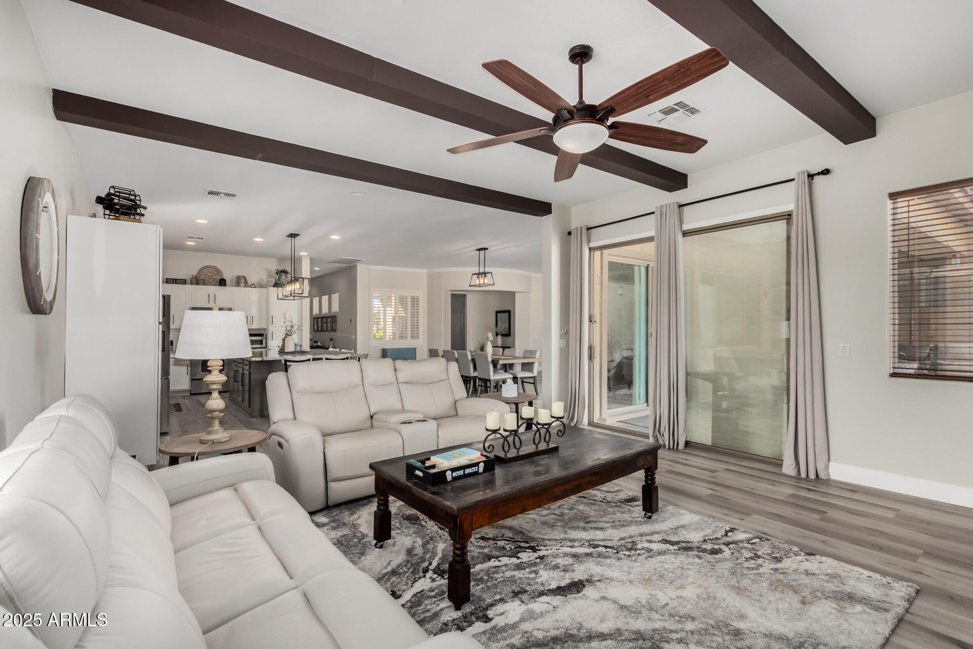 3084 E CAPRICORN Way