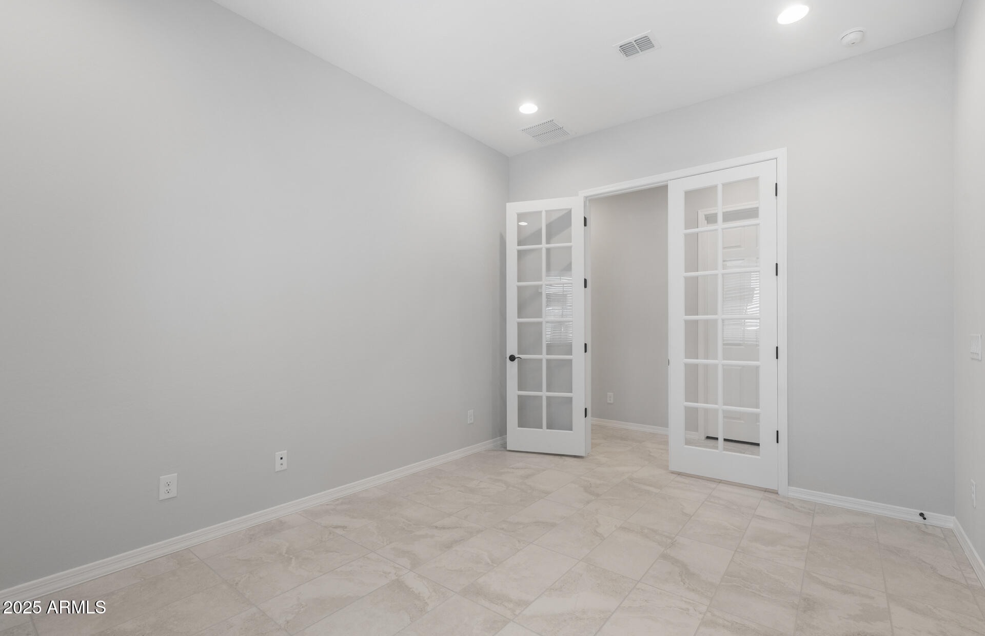 7906 W Mockingbird Way