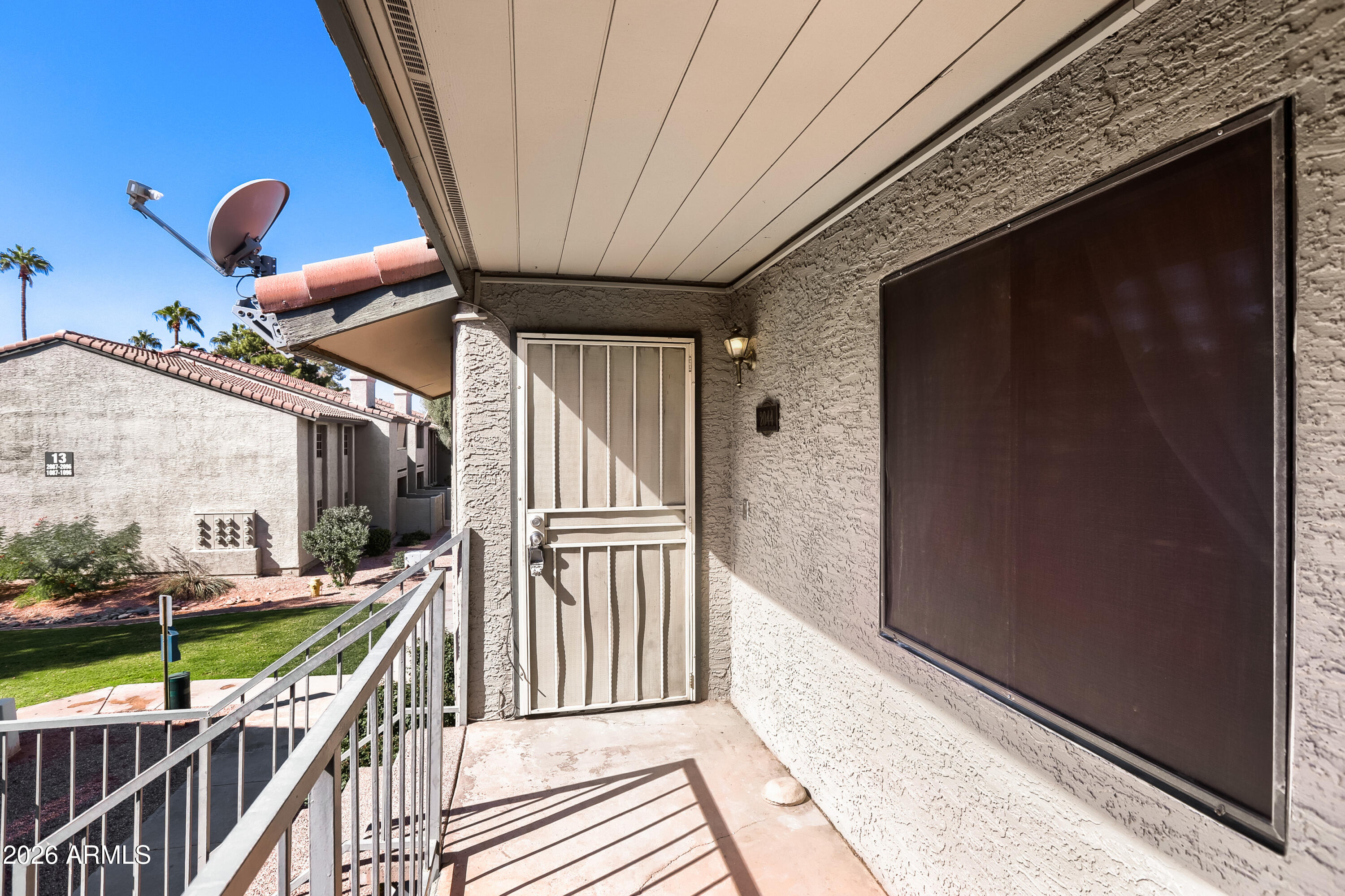 533 W GUADALUPE Road 2044