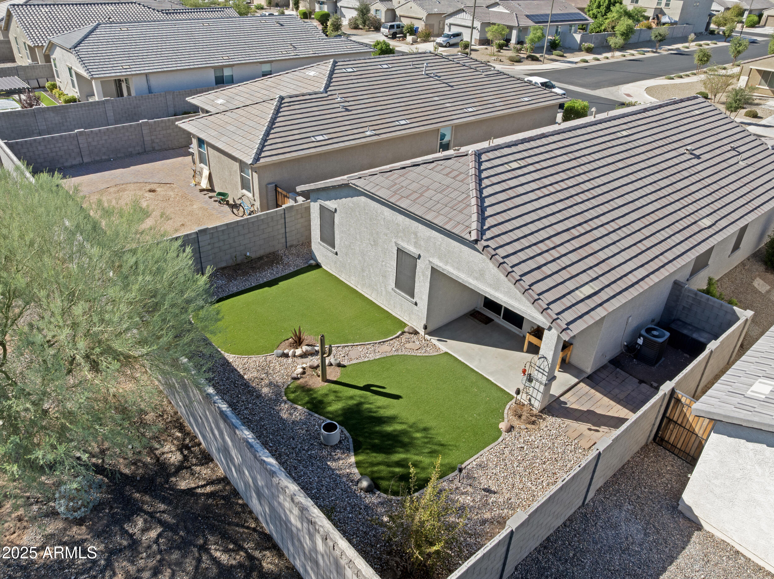 17991 W VIA DEL SOL --