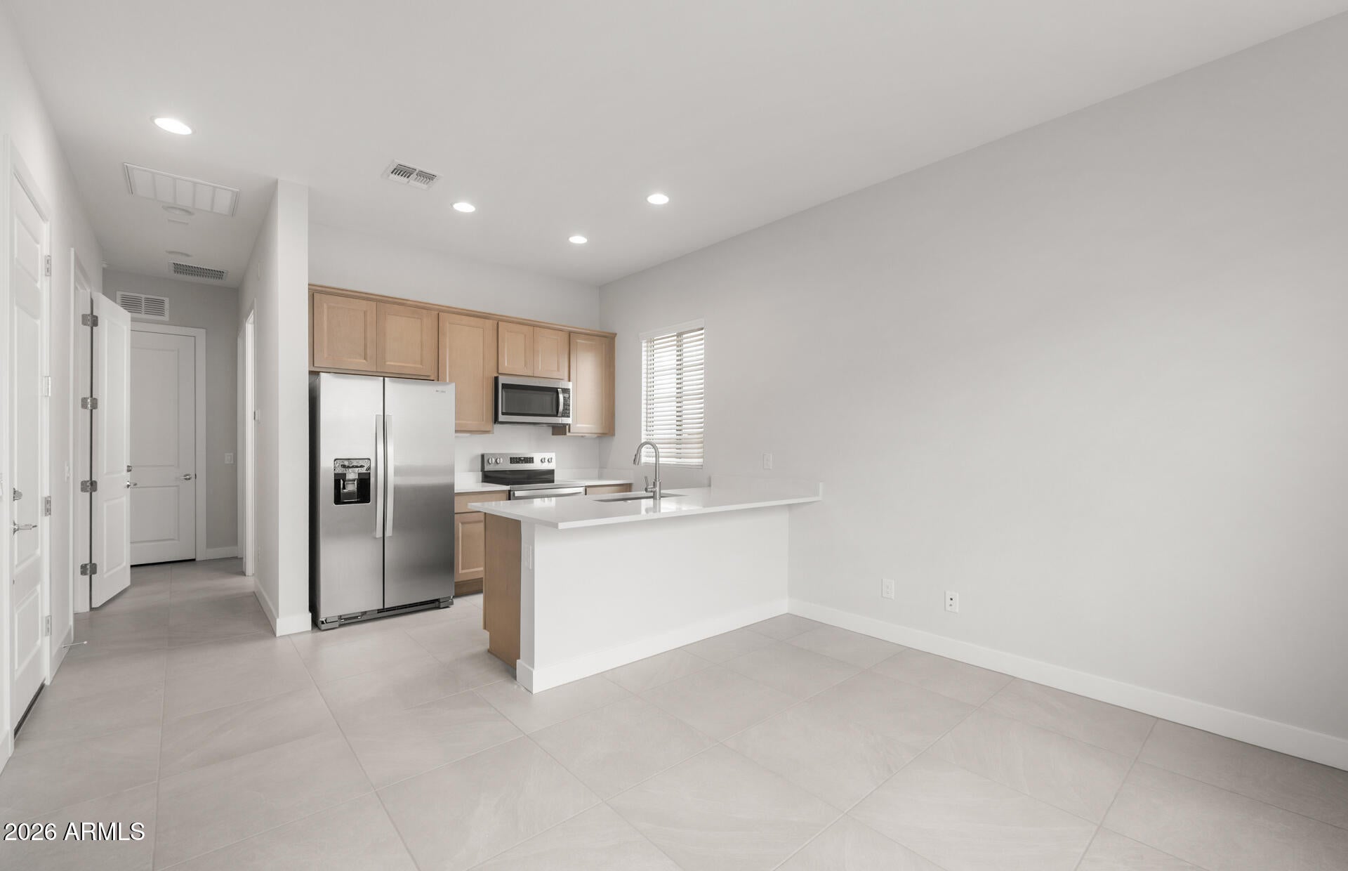 2437 W Nighthawk Way
