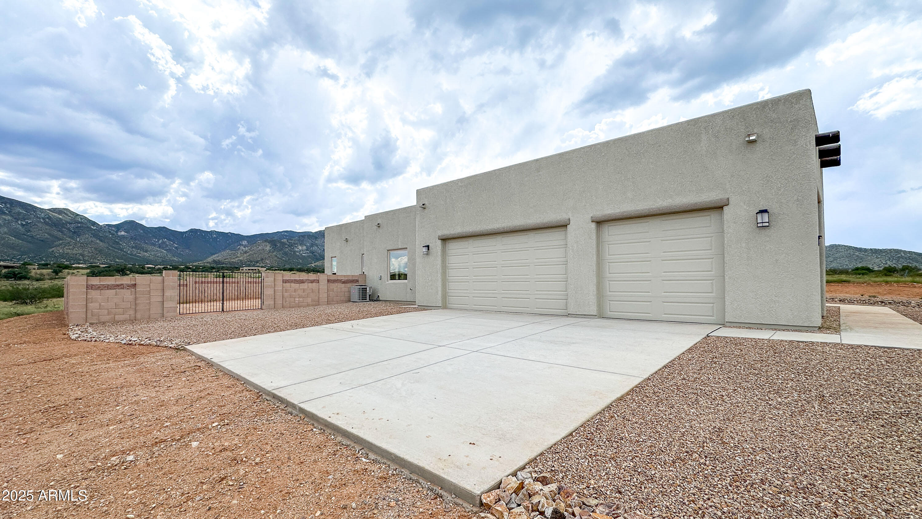 WILD HORSE 2 - Residential