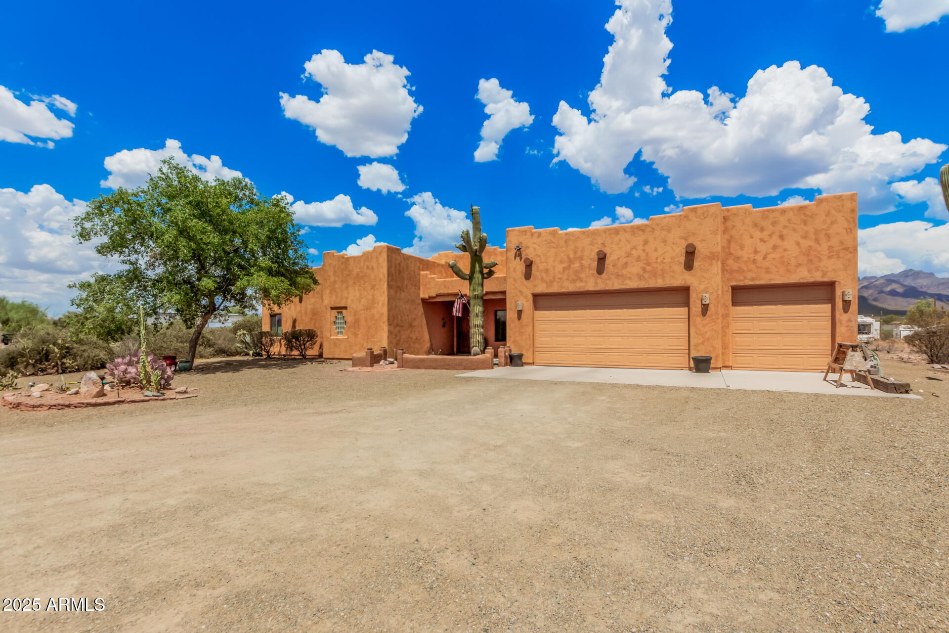 1025 N BOYD Road