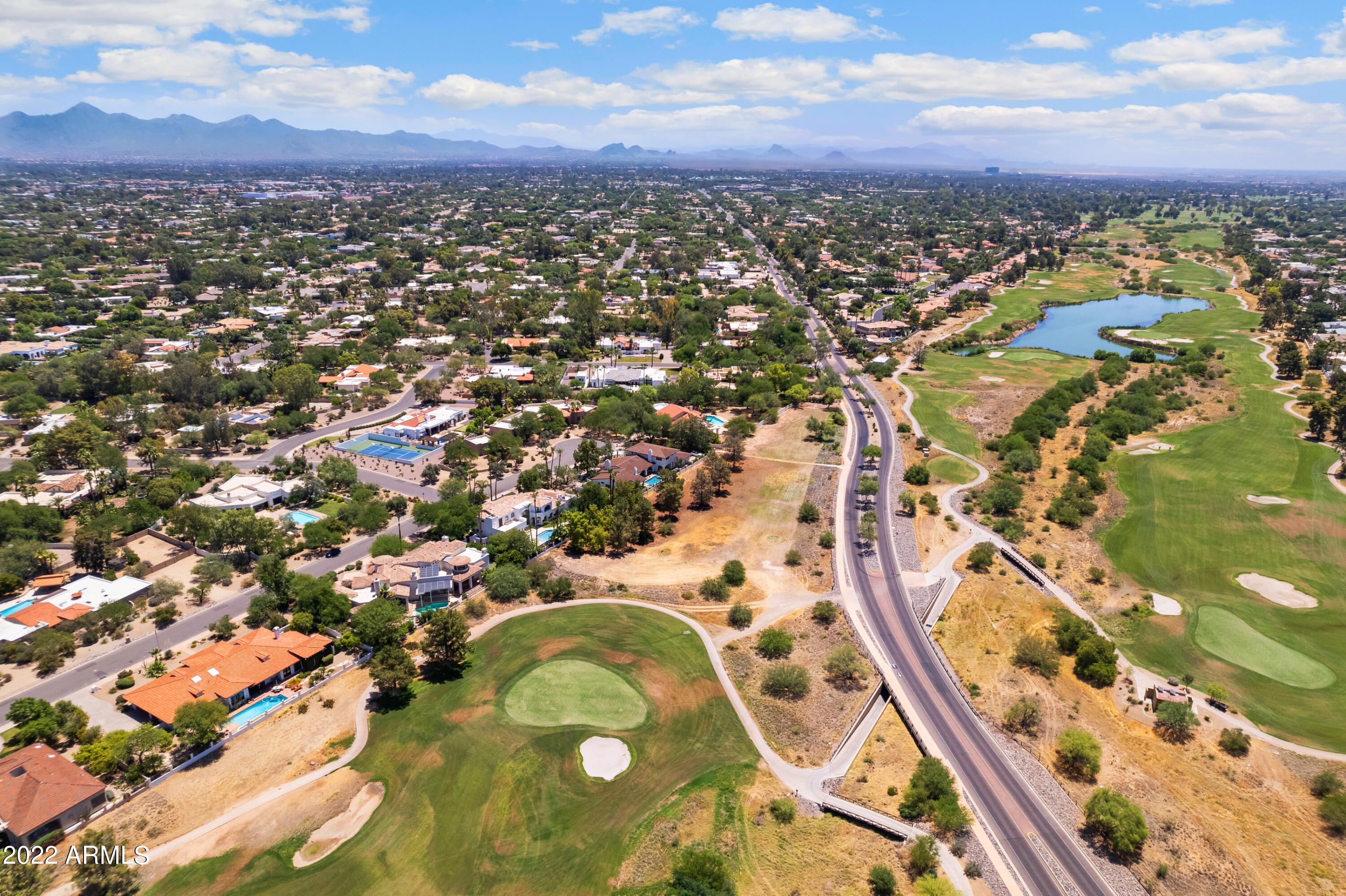 CAMELBACK COUNTRY ESTATES UNIT 2 - Residential