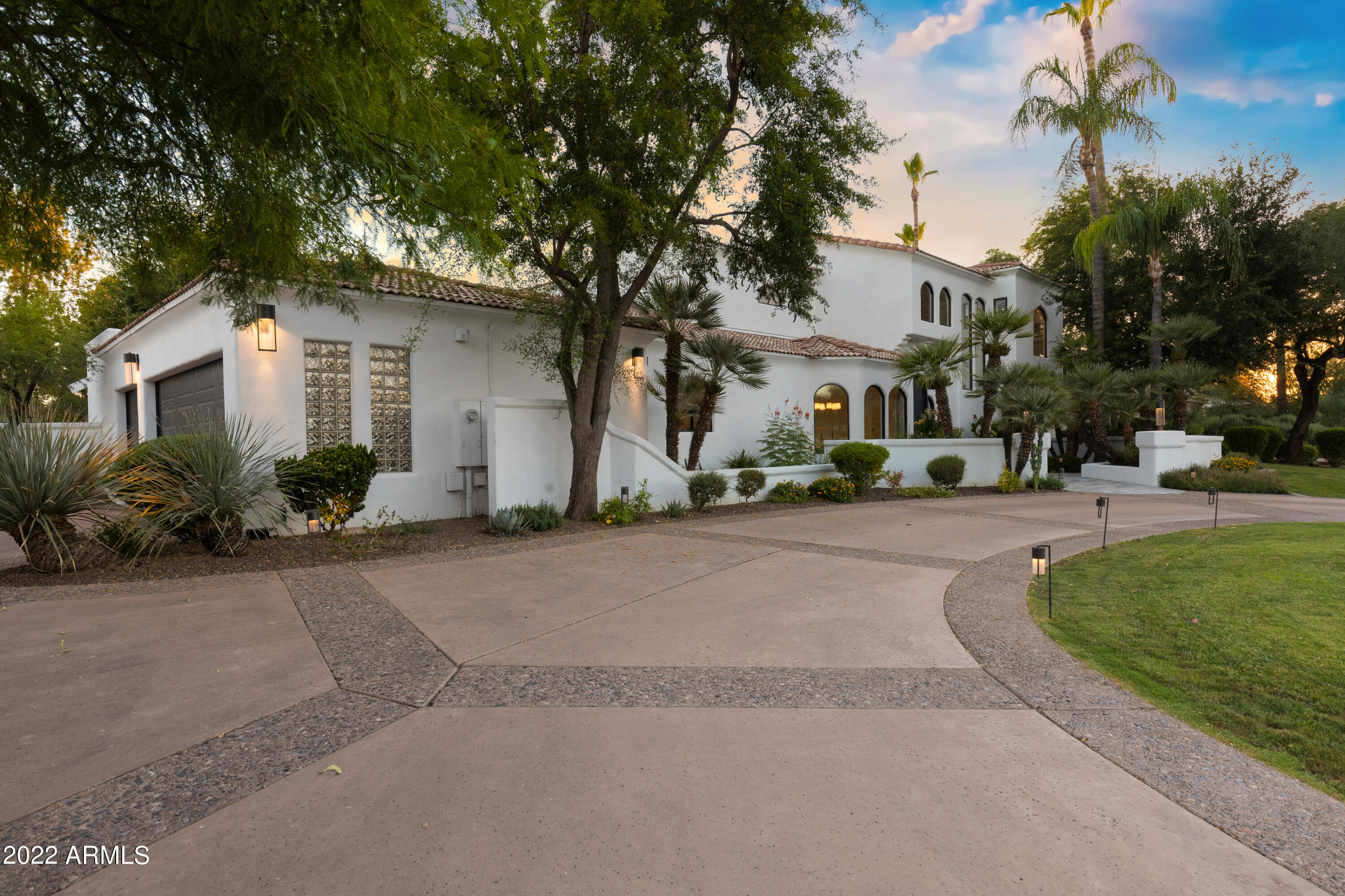 CAMELBACK COUNTRY ESTATES UNIT 2 - Residential