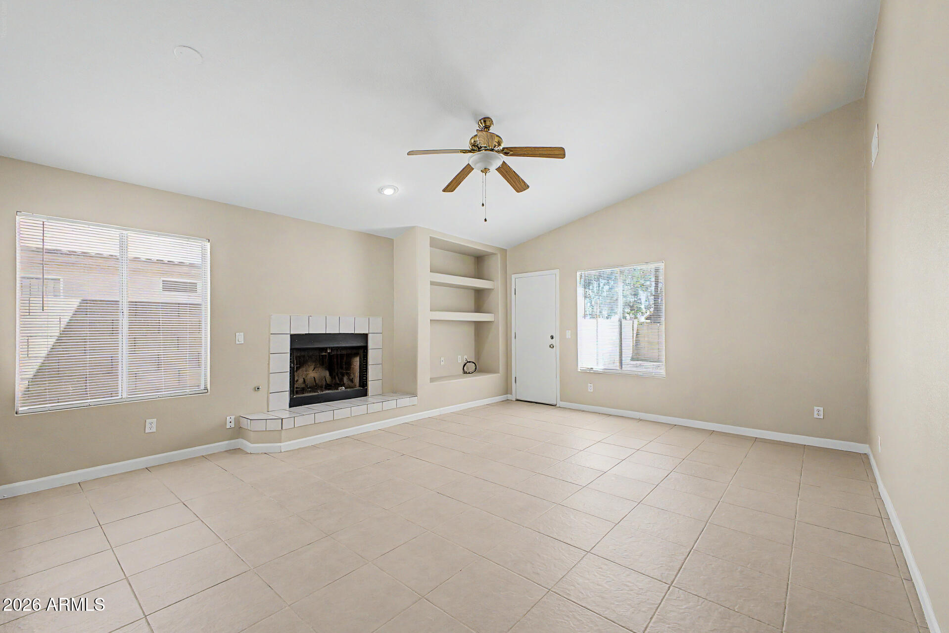 8949 W HUBBELL Street