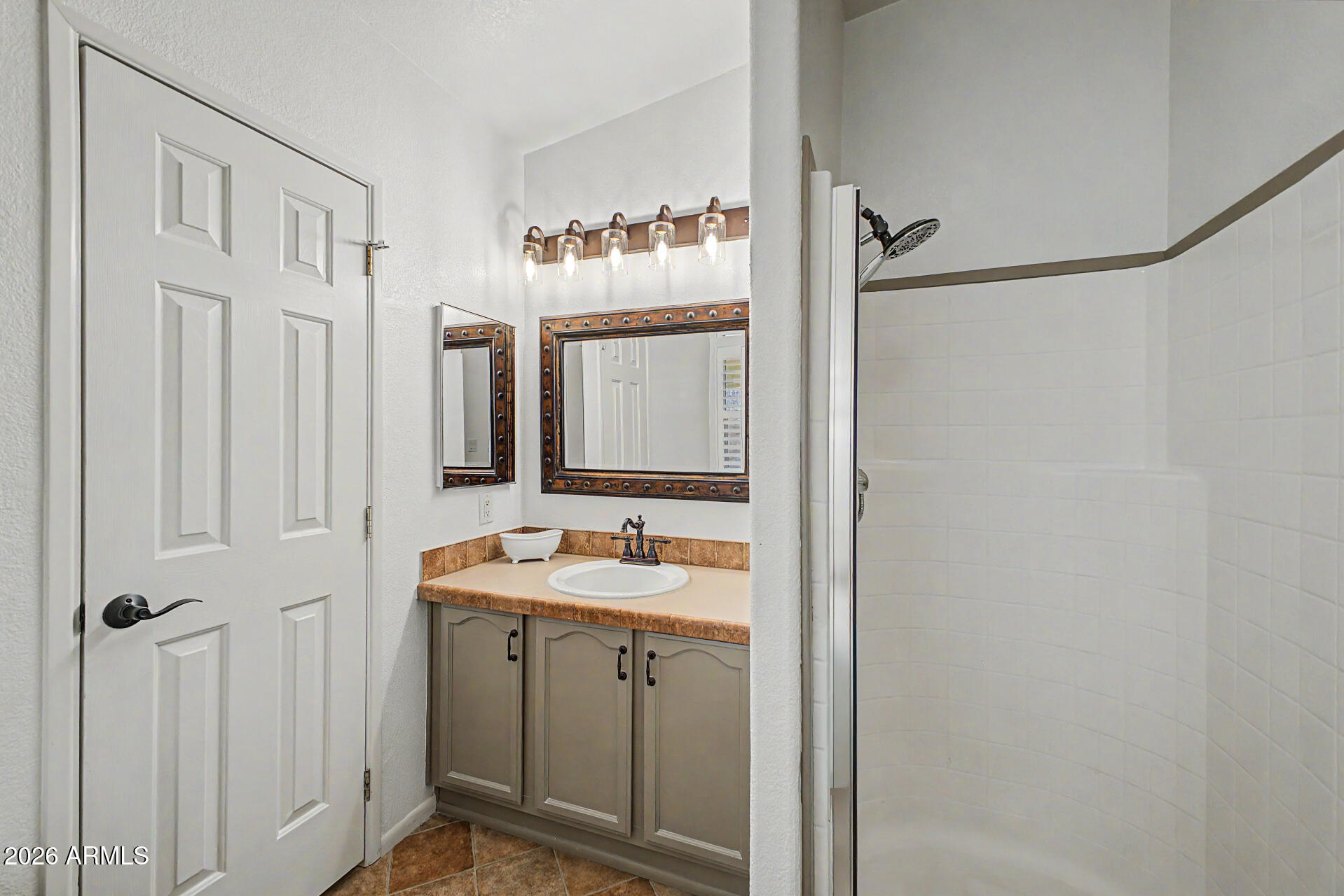 CABALLO ESTATES - Residential