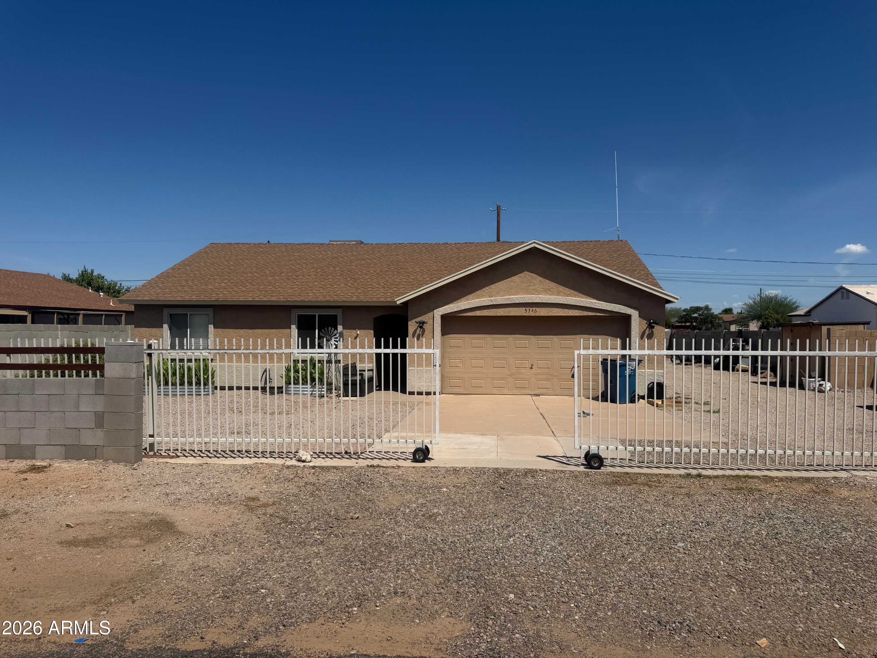 5346 E RED BIRD Lane