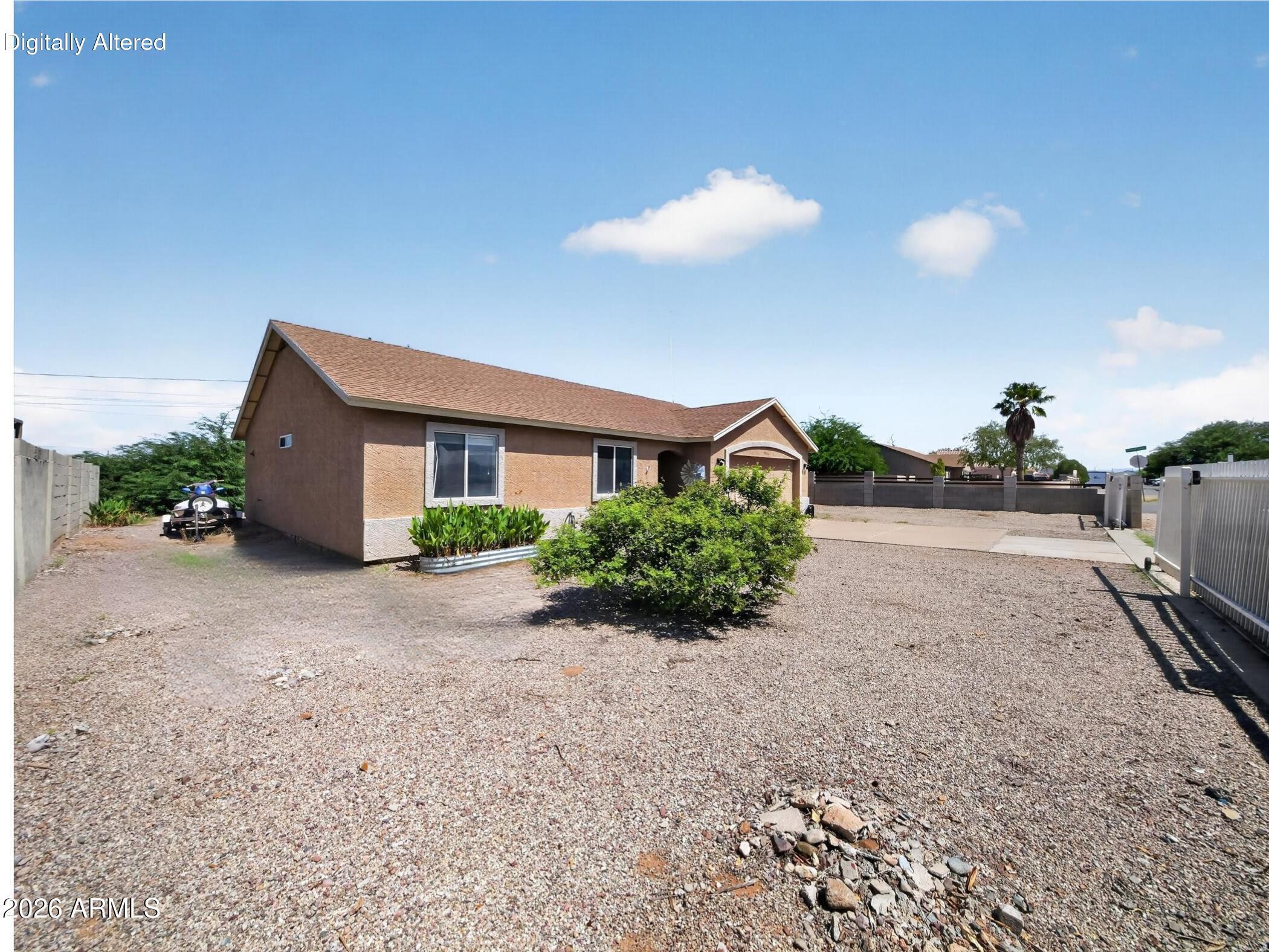 5346 E RED BIRD Lane