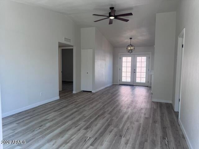 2829 E TRACY Lane 4