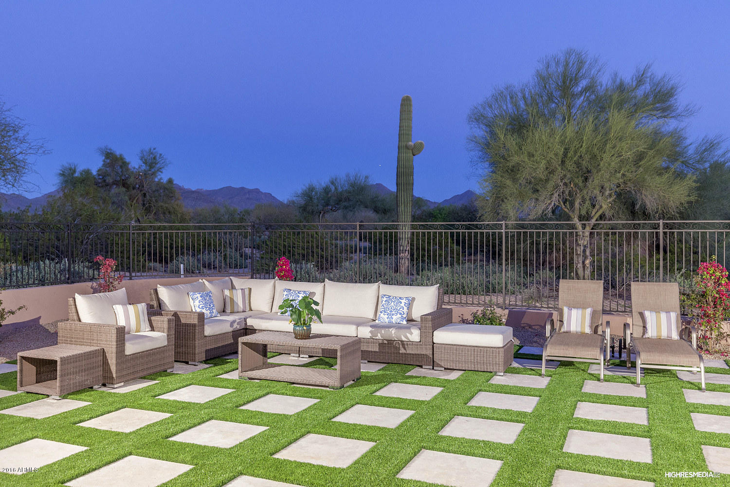 GRAYHAWK - Residential